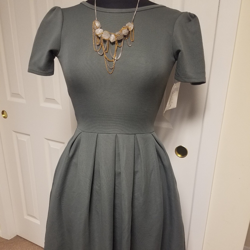 BNWT LulaRoe Amelia Dress size XXS 00-0